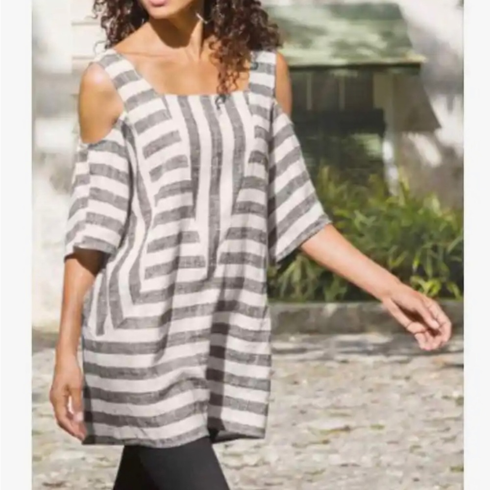 Soft Surroundings Cold Shoulder Linen Blend Top